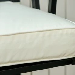 Outsunny-2 Seater Outdoor Bench Cushion - White 16 Outsunny-2 Seater Outdoor Bench Cushion - White -OUTSUNNY Store 1624028779 03861300 28104051 279f 4ac4 9ce8 62269b87fdcc