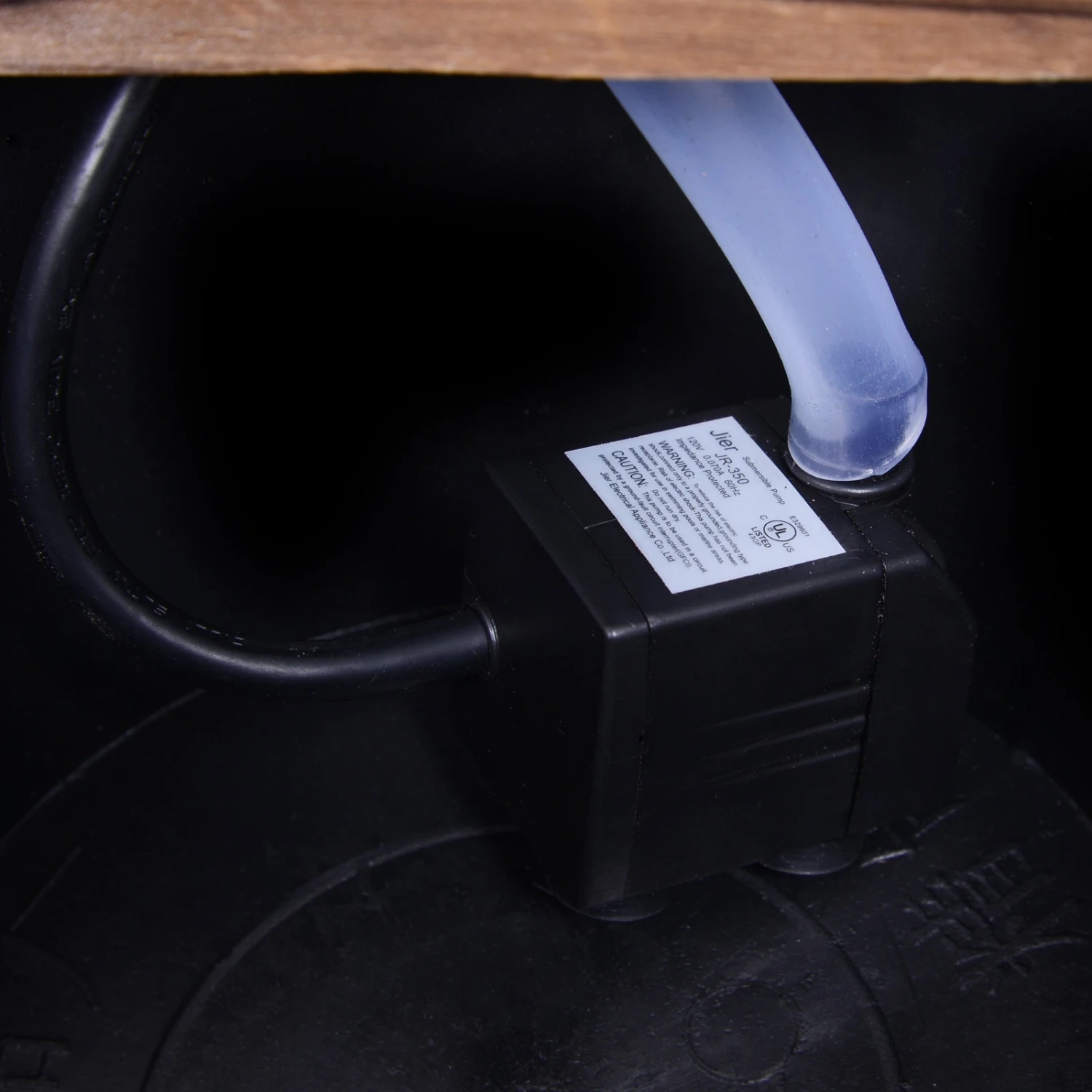 Outsunny Barrel Garden Water Fountain 7 Outsunny Barrel Garden Water Fountain - Image 7